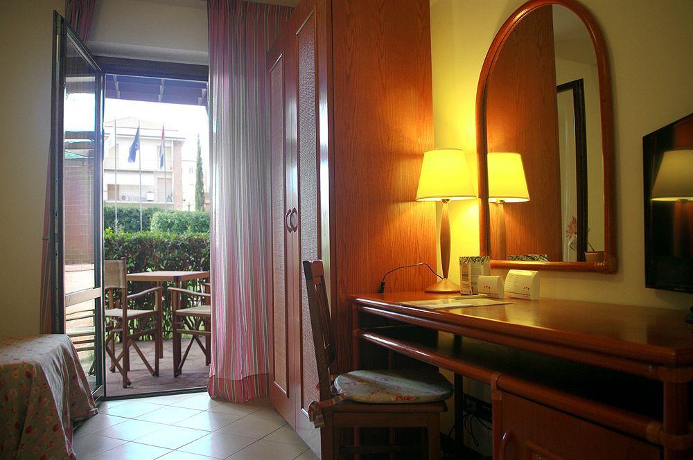 Ricci Hotel - Marina Di Grosseto Eksteriør bilde
